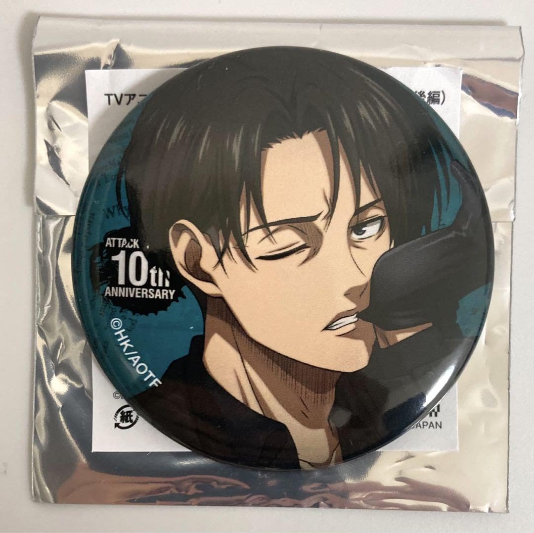 Amazon.co.jp: 進撃 リヴァイ カラオケの鉄人 カラ鉄 コラボ 缶バッジ