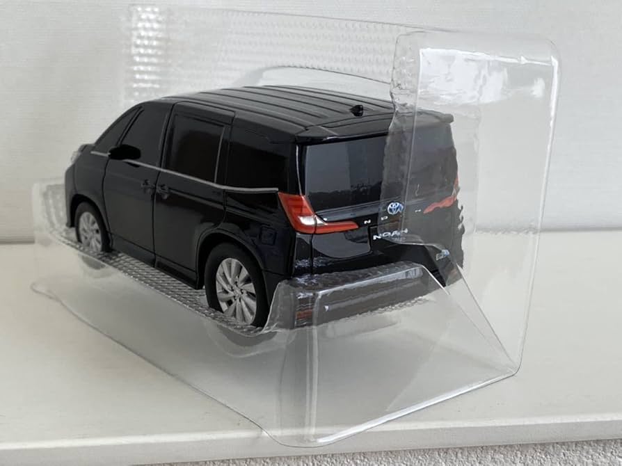 Amazon.co.jp: 新型 ノア ミニカー トヨタ プルバックカー カラー