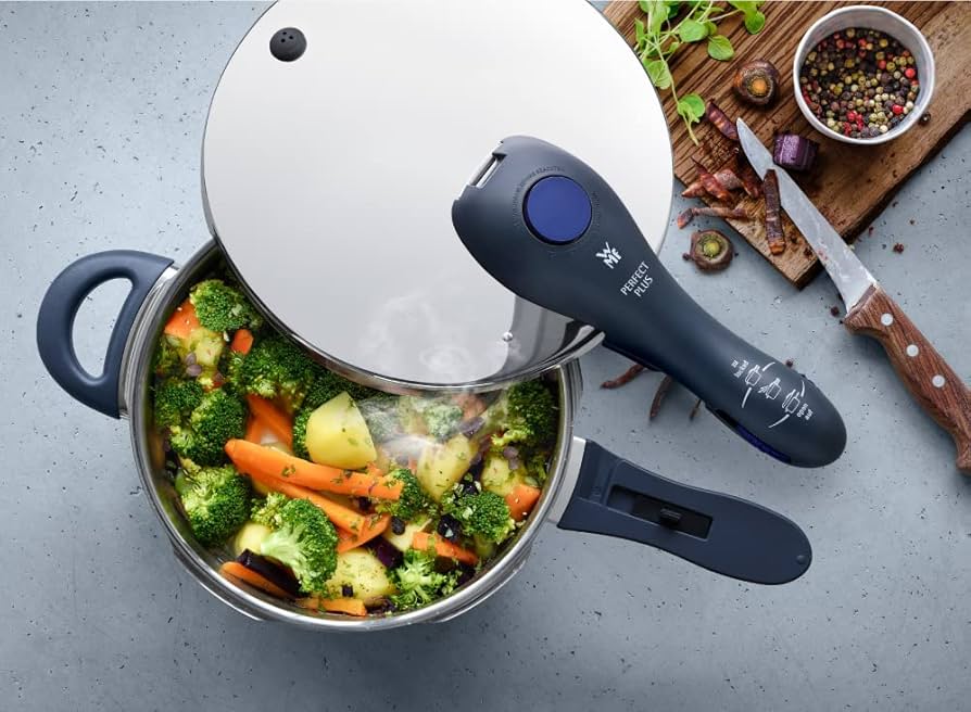 Amazon｜WMF (ヴェーエムエフ) パーフェクトプラス 圧力鍋 2.5L IH