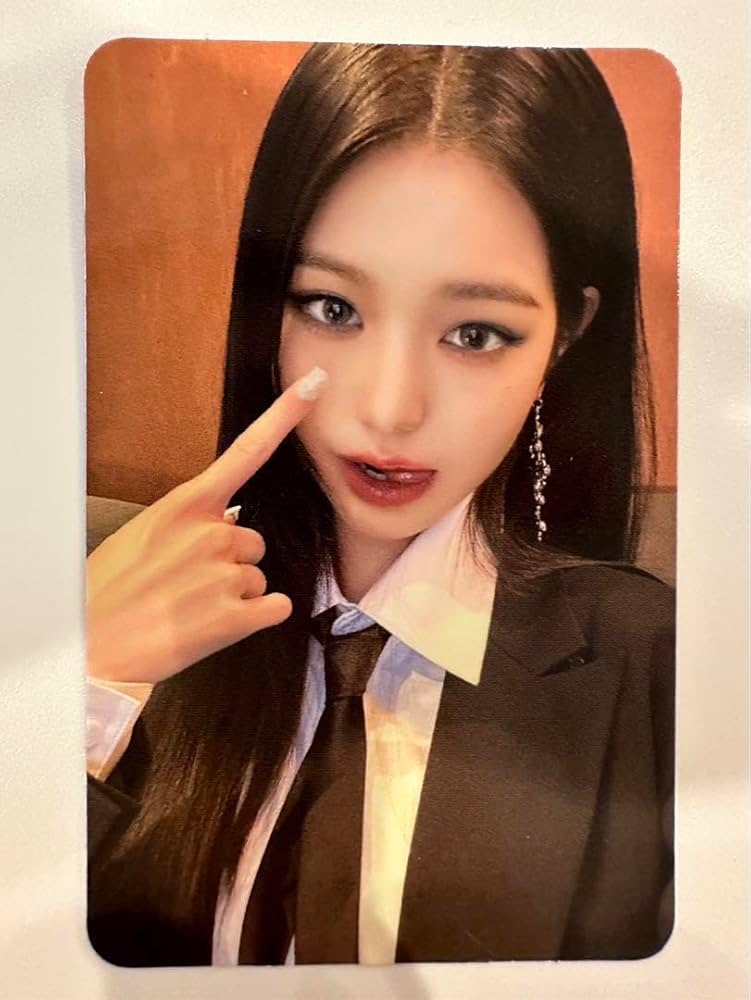 Amazon.co.jp: IVE I'VE IVE アルバム ウォニョン 封入トレカ : ホビー