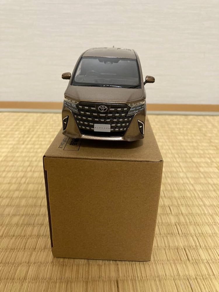Amazon | トヨタ アルファード 40系 カラーサンプルミニカー（130