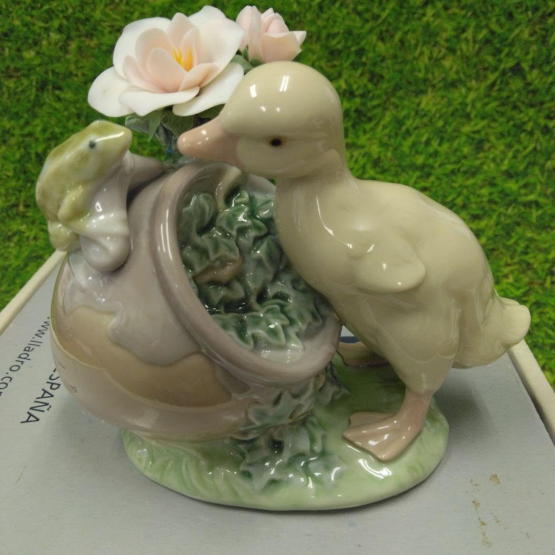 Amazon.co.jp: LLADRO リヤドロ 陶器 置物 アヒルとかえる : ホーム