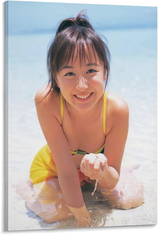 Amazon.co.jp: 山川恵里佳グラビア水着画像画像集女優・歌手・アイドル