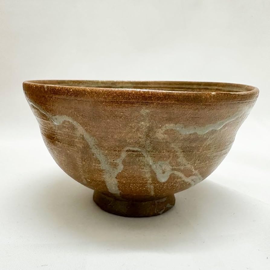 Amazon.co.jp: 高槻 古曽部焼 寒川義崇 茶碗 刷毛目 共箱 茶道具