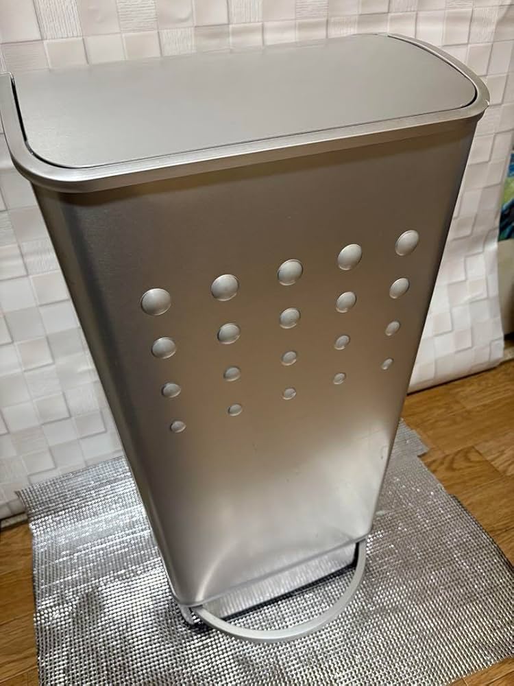 Amazon｜マスト社 ギリシャ製 ダストボックス アルミ製 ゴミ箱