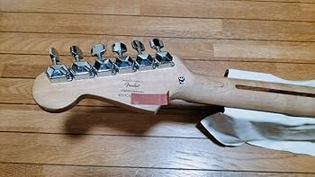 Amazon.co.jp: スクワイヤー バレット ストラトキャスター 白 : おもちゃ