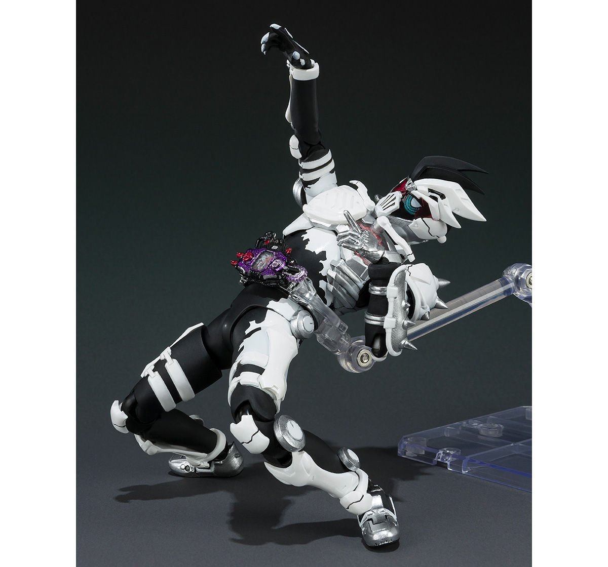 Amazon | バンダイ(BANDAI) S.H.Figuarts 仮面ライダーゲンム ゾンビ