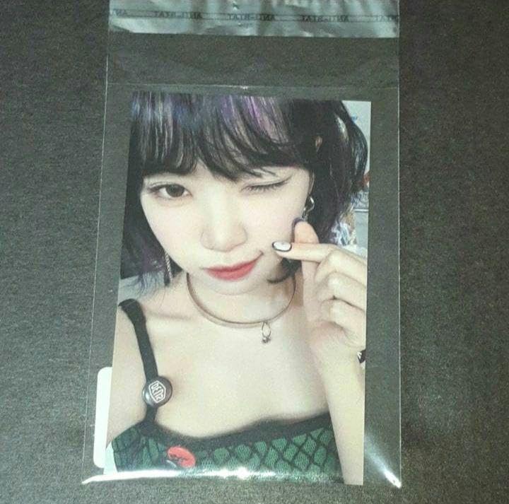 Amazon.co.jp: LESSERAFIM キムチェウォン UNFORGIVEN トレカ ラキドロ