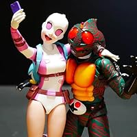 Amazon.co.jp: MAFEX マフェックス No.071 グウェンプール 全高約145mm