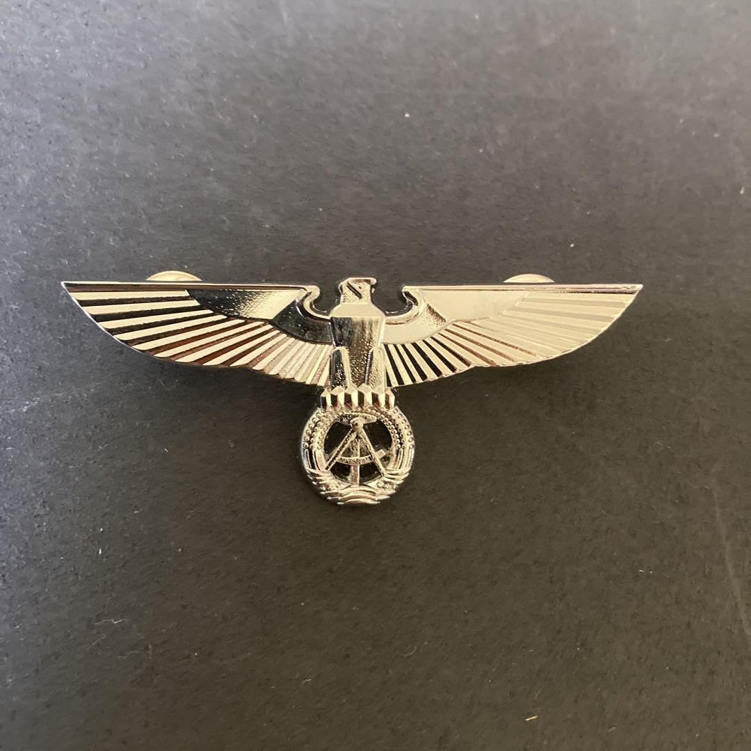 Amazon | 東ドイツ軍 国章 鷲のバッチ 勲章 ピンバッチ | バッジ