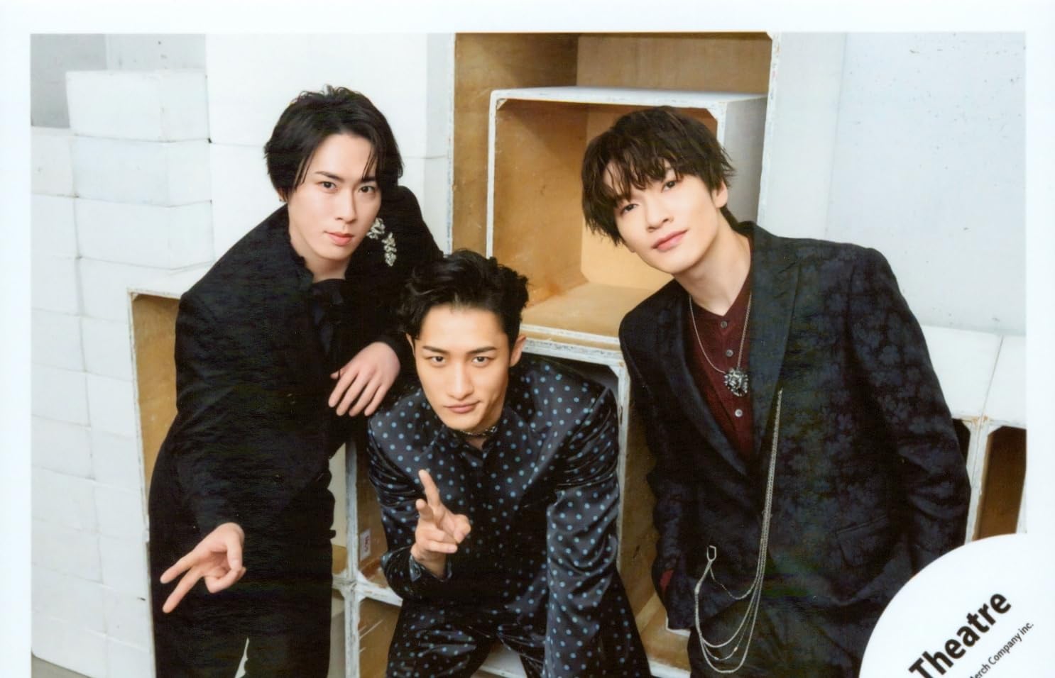 Amazon.co.jp: Snow Man 公式 生 写真（岩本照・深澤辰哉・宮舘涼太