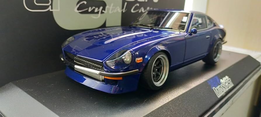 Amazon.co.jp: オートアート1/18 フェアレディZ S30 湾岸ミッドナイト