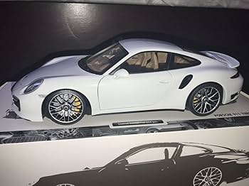 Amazon.co.jp: MINICHAMPS ポルシェ911ターボS 2013 1/18