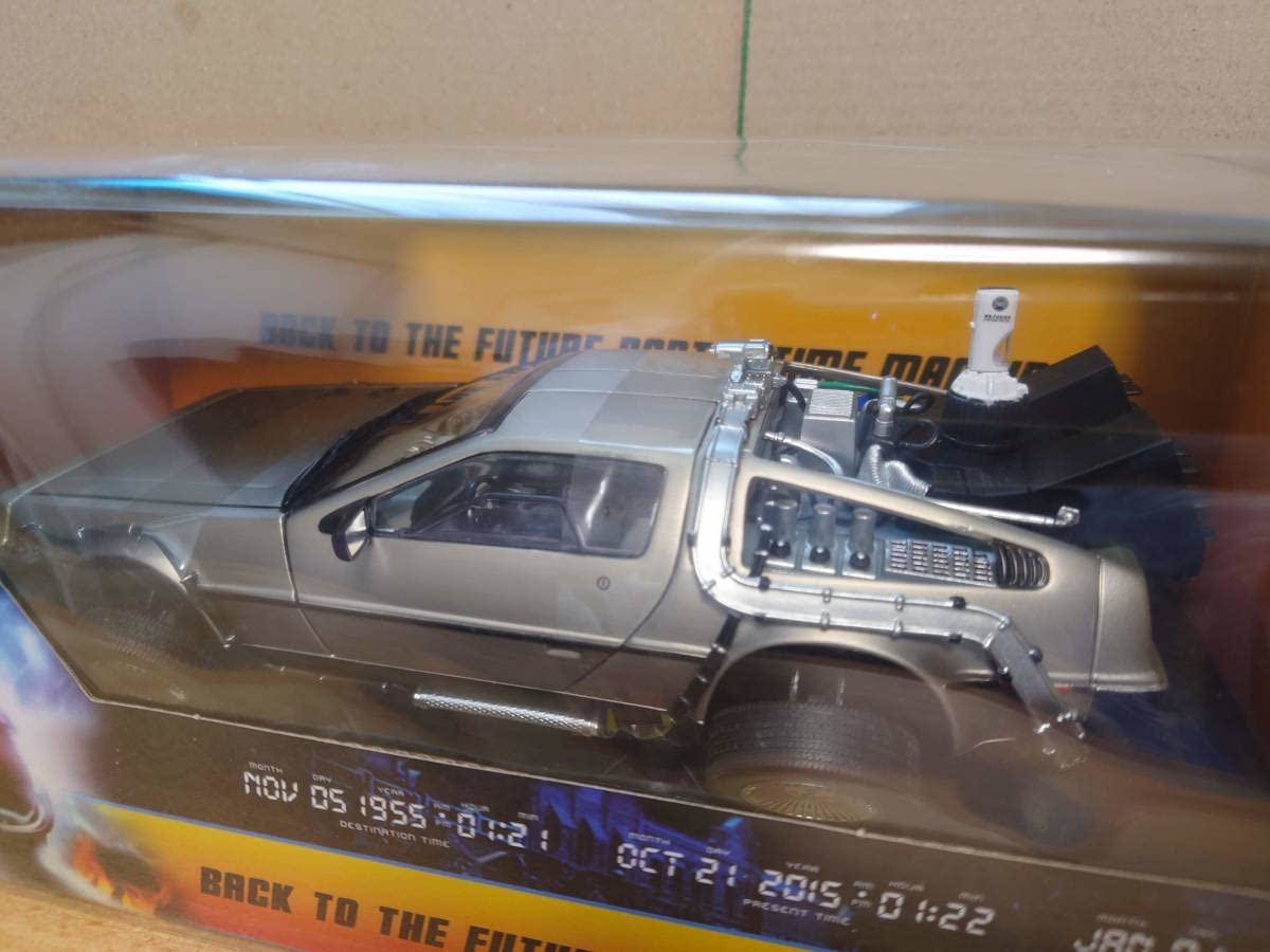 Amazon | 118バックトゥザ フューチャー パートII デロリアン