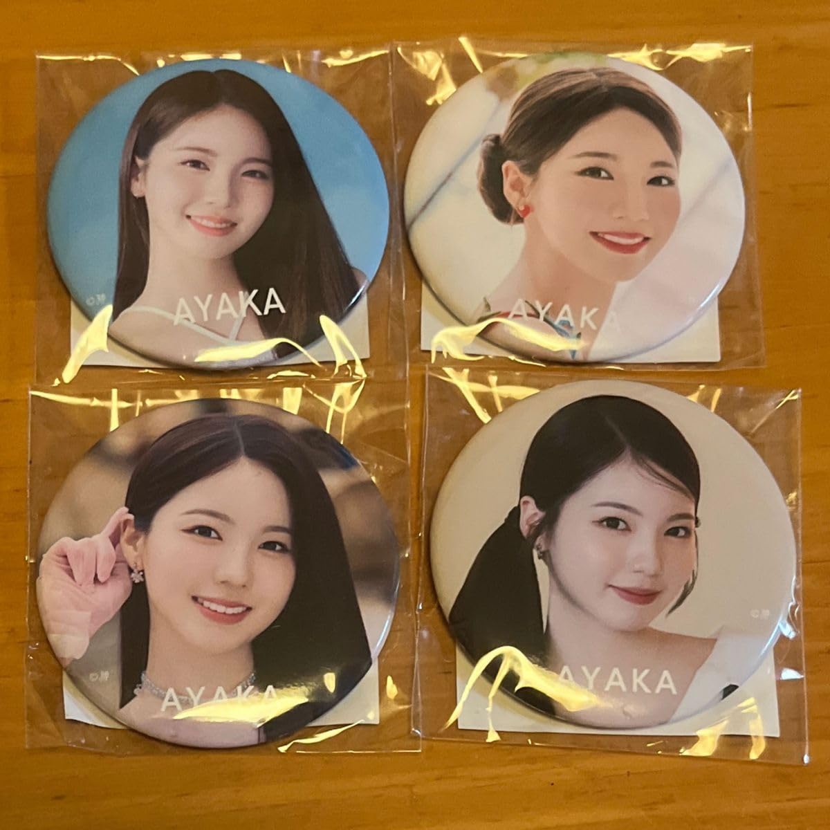 Amazon.co.jp: niziu アヤカ 缶バッチ 缶バッジ COCONUT ポップアップ