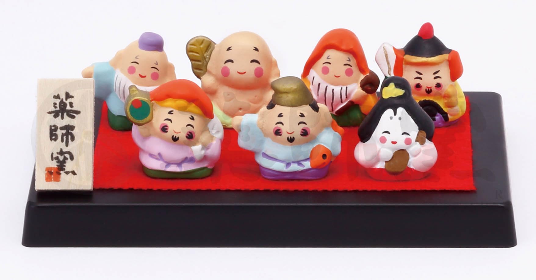 Amazon | 七福神飾り[高さ各1.5～2㎝×横巾各1.5～2㎝×奥行各1～1.5