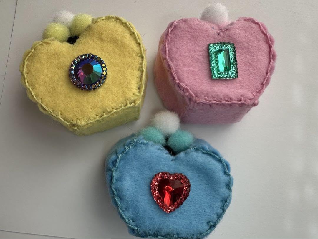 Amazon | フェルト おままごと メイクセット お化粧遊び | メイク