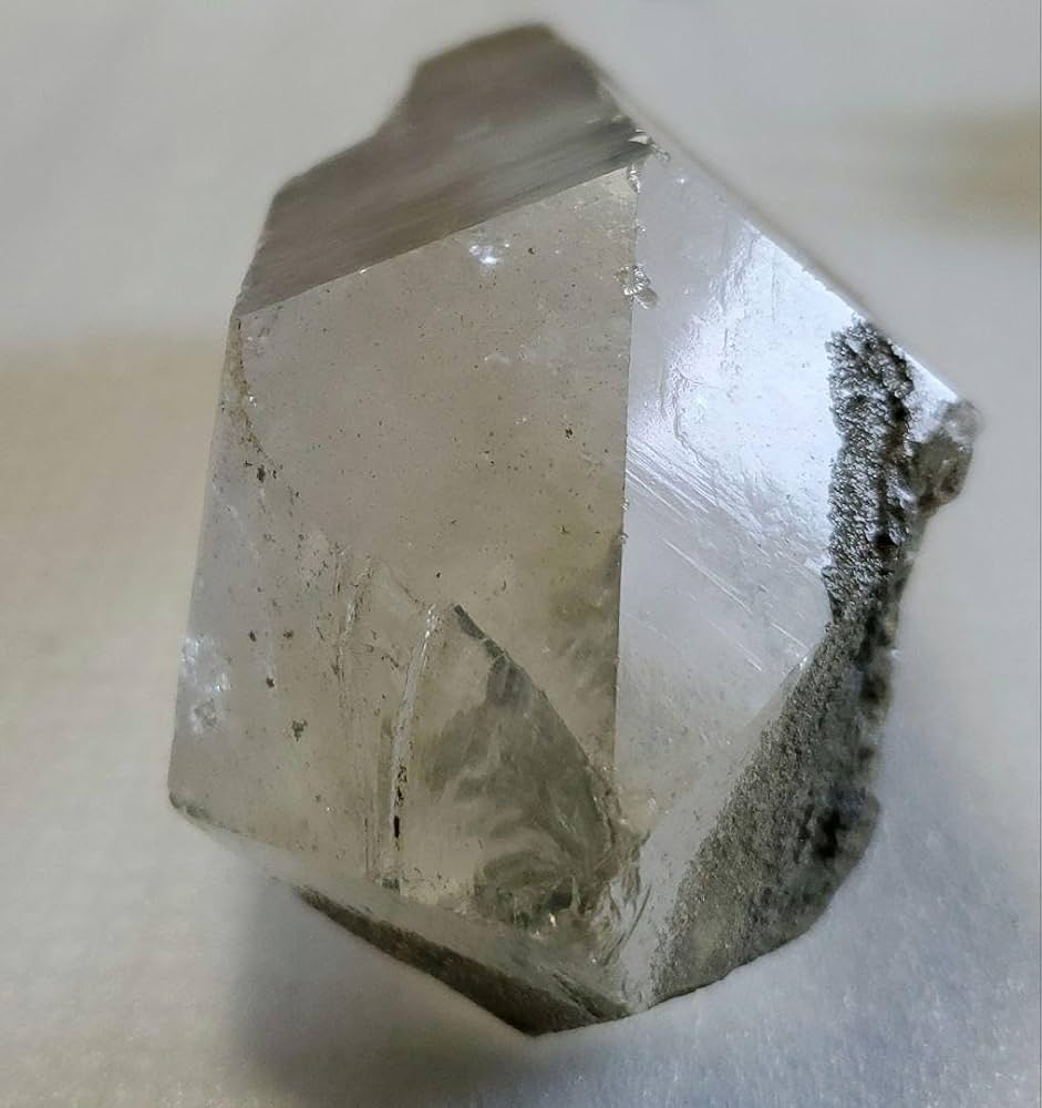 Amazon.co.jp: 巨大 水晶 原石 鉱物 鉱石 輝石 置物 水石 鑑賞石