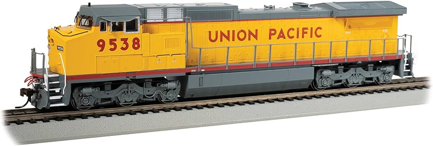 Amazon.com: Bachmann Trains - Dash 8-40CW - TCS DCC Sound Value