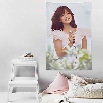 Amazon.co.jp: [Lisianthus] 中森明菜 タペストリー ポスター 壁飾り