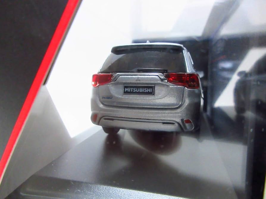 Amazon | 1/43 三菱 新型アウトランダーPHEV 後期 ディーラー特注