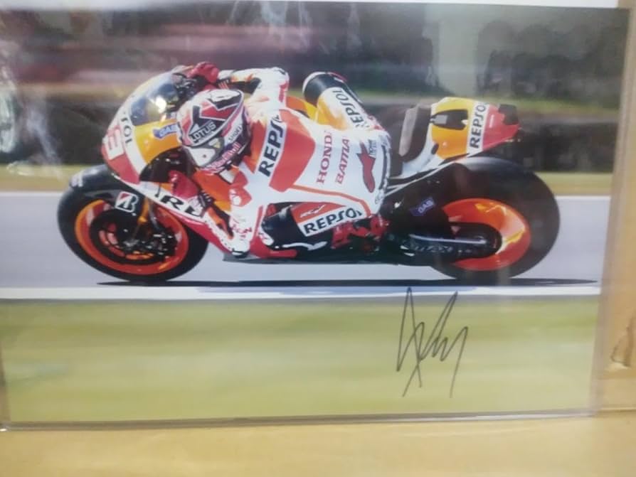 Amazon.co.jp: 003 オートバイレーサー マルクマルケス 直筆サイン入り