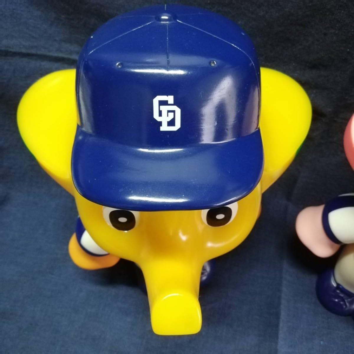 Amazon.co.jp: サトちゃん 貯金箱 中日ドラゴンズ 店頭用 さとちゃん