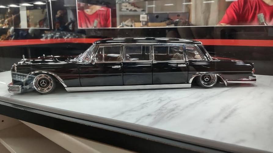 Amazon.co.jp: 土日 1 18 メルセデスベンツ600 カスタム プルマン