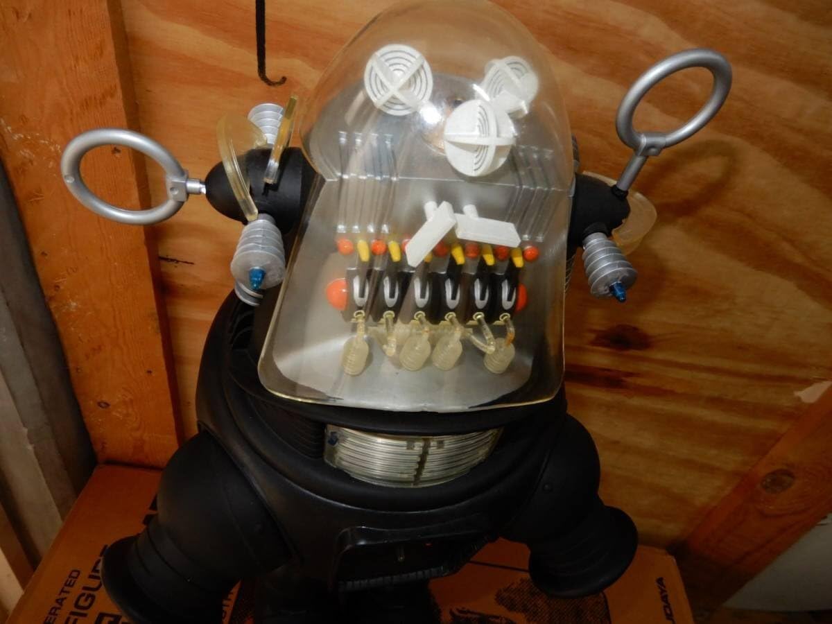 Amazon.co.jp: 特別放出企画 ROBBY THE ROBOT 今でも の ロビー ザ