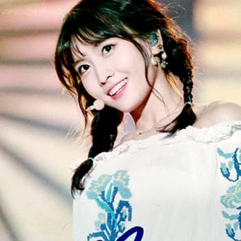 Amazon.co.jp: セール中…モモ直筆サイン入り2Lサイズ写真…TWICE‥Momo