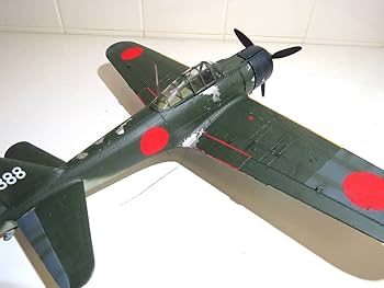 Amazon | DOYUSYA 132 零戦21型 爆戦 第一神風特別攻撃隊 敷島隊 関