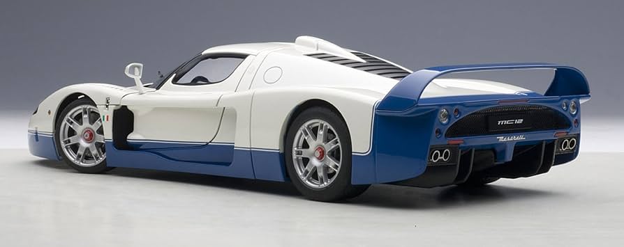 Amazon | AUTOart 1/18 マセラティ MC12 (パールホワイト/ブルー) 完成
