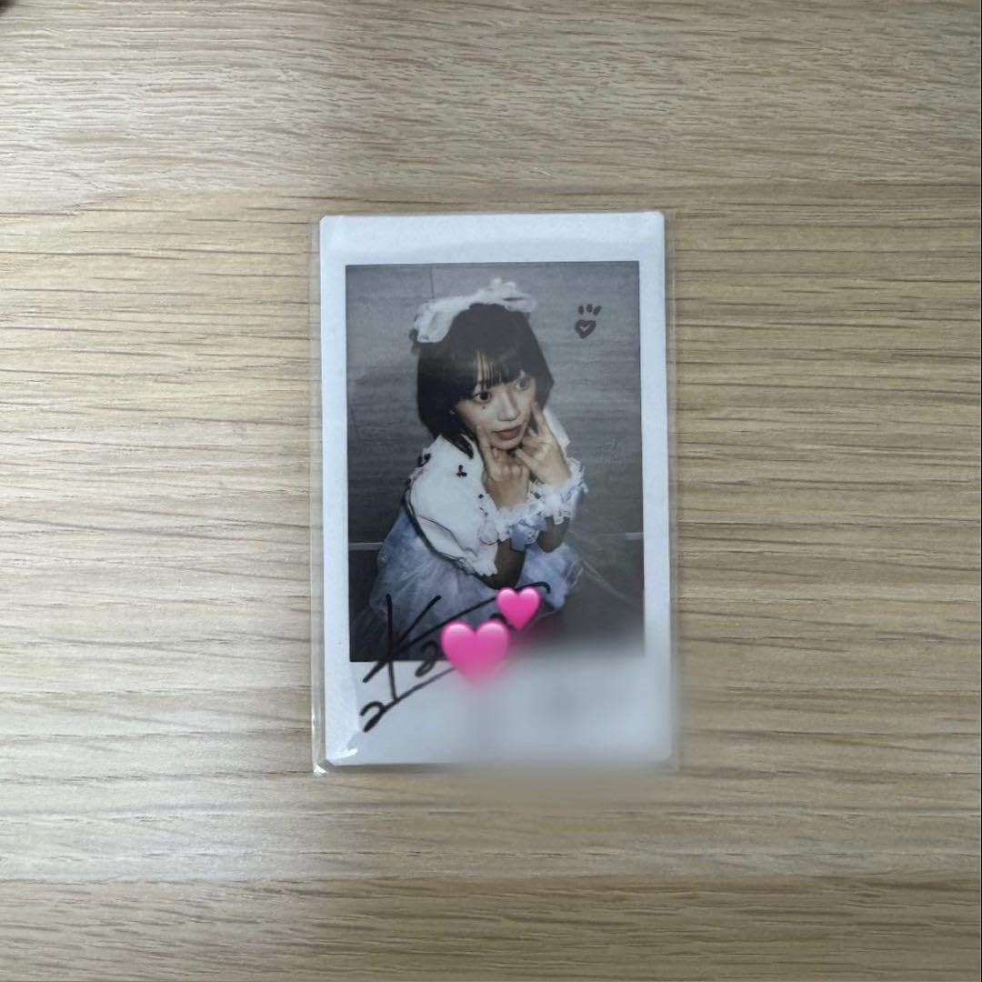 Amazon.co.jp: CUTIESTREET 板倉可奈 サイン入りチェキ オン特 LARME