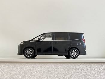 Amazon | ミニカー 1/30 新型 ノア S-Z 90系 カラーサンプル ミニカー