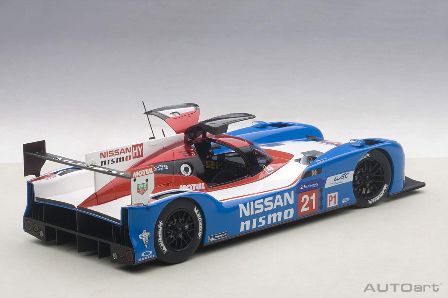 Amazon | AUTOart 1/18 日産 GT-R LM NISMO 2015 #21 (ル・マン24時間