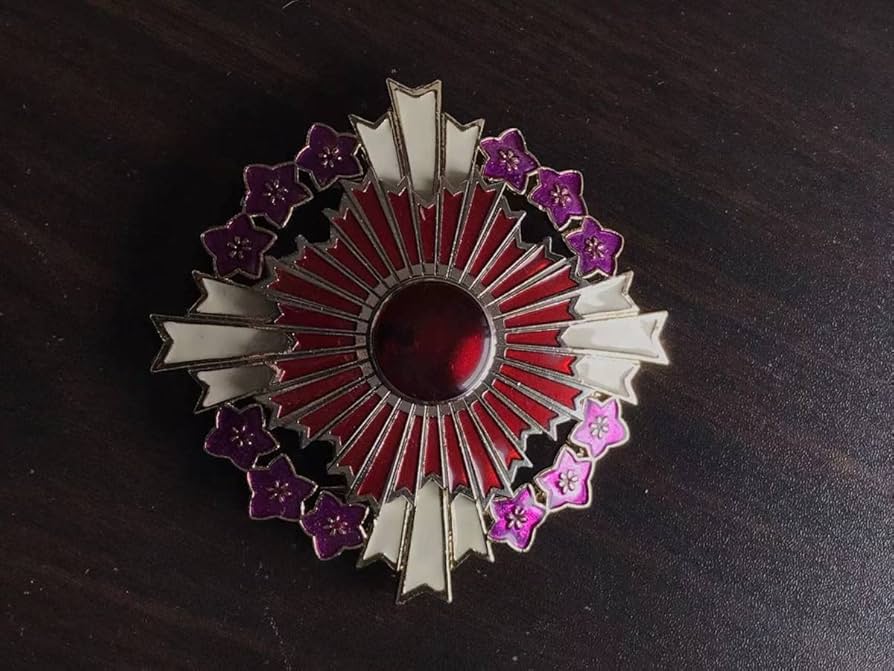 Amazon.co.jp: 勲一等旭日桐花大綬章 桐花章 桐花大綬章（複製品