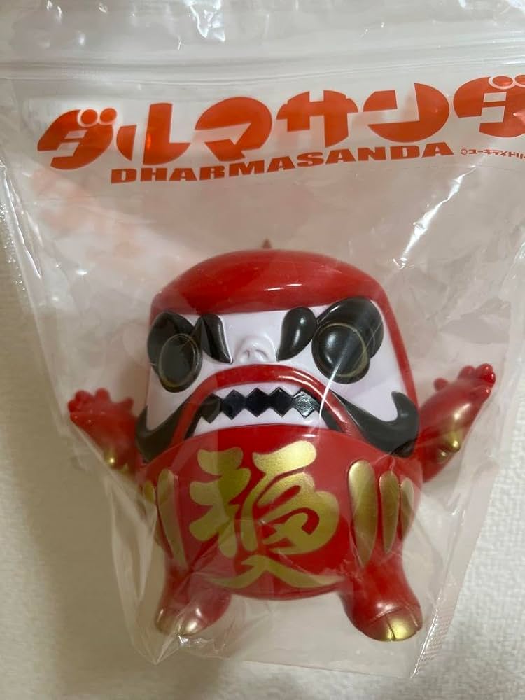 Amazon.co.jp: ユーキデイドリーマー ダルマサンダ 赤 ソフビ : おもちゃ