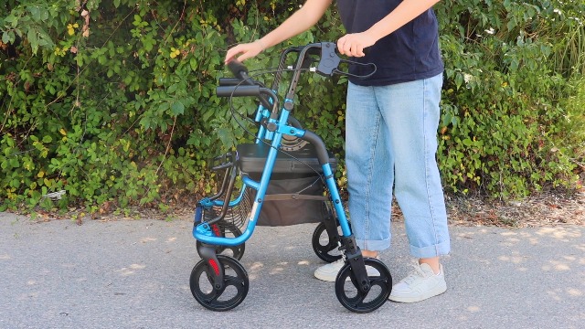 Amazon | KMINA 歩行器 高齢者用 室内・室外兼用 介護用 多機能椅子 四