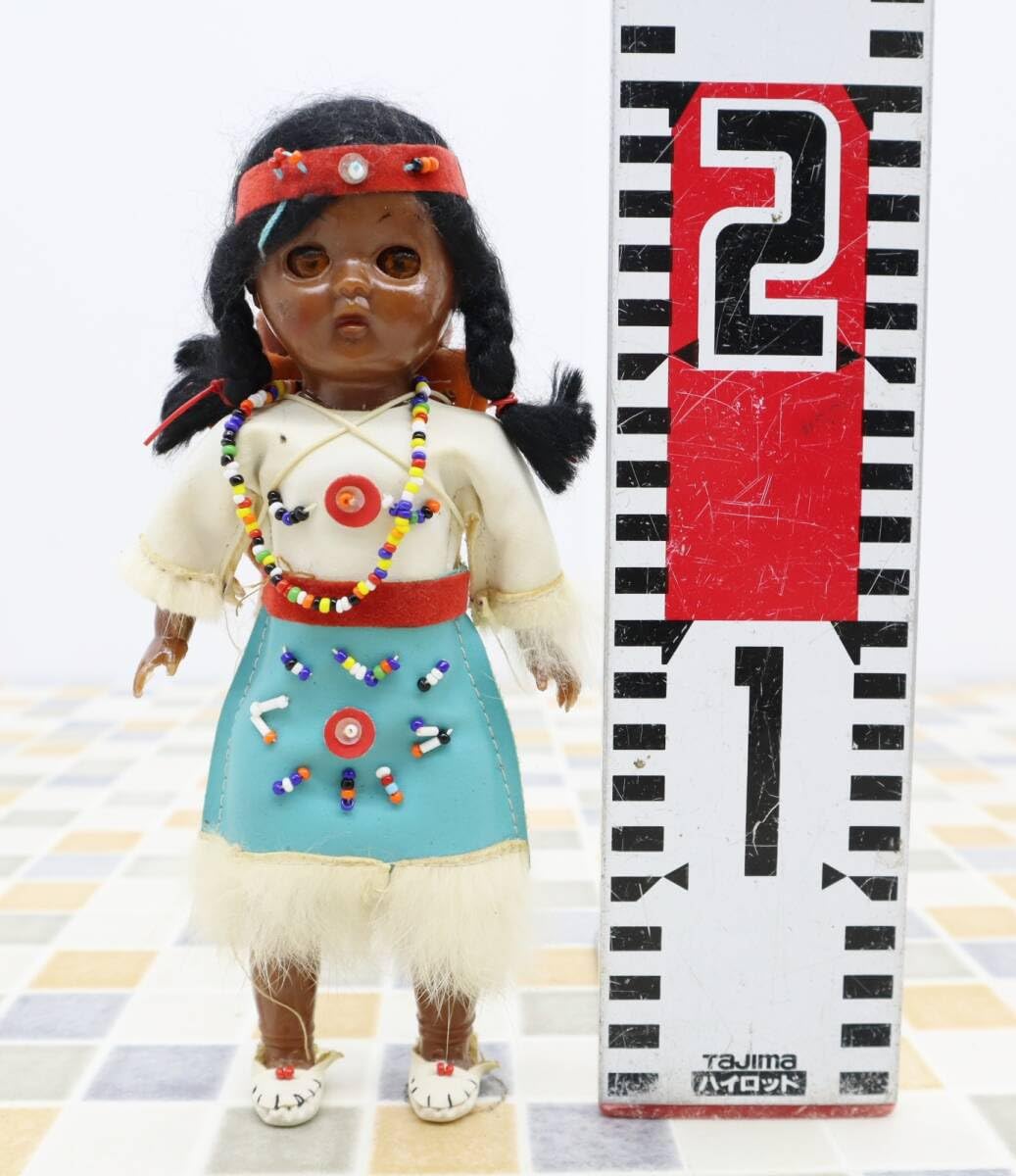 Amazon.co.jp: インディアン人形 プラスチック製 双子 赤ちゃん おんぶ