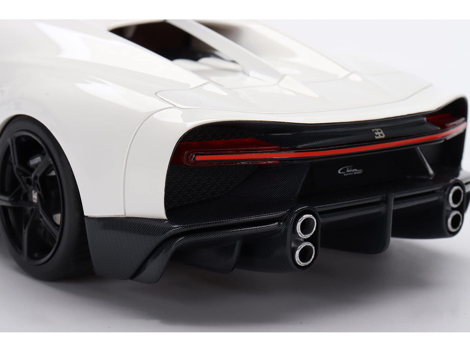 Amazon | TOP SPEED 1/18 ブガッティ シロン スーパースポーツ