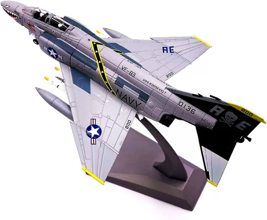 Amazon.co.jp: F-4 ファントムII 1/100 ダイキャスト航空機モデル