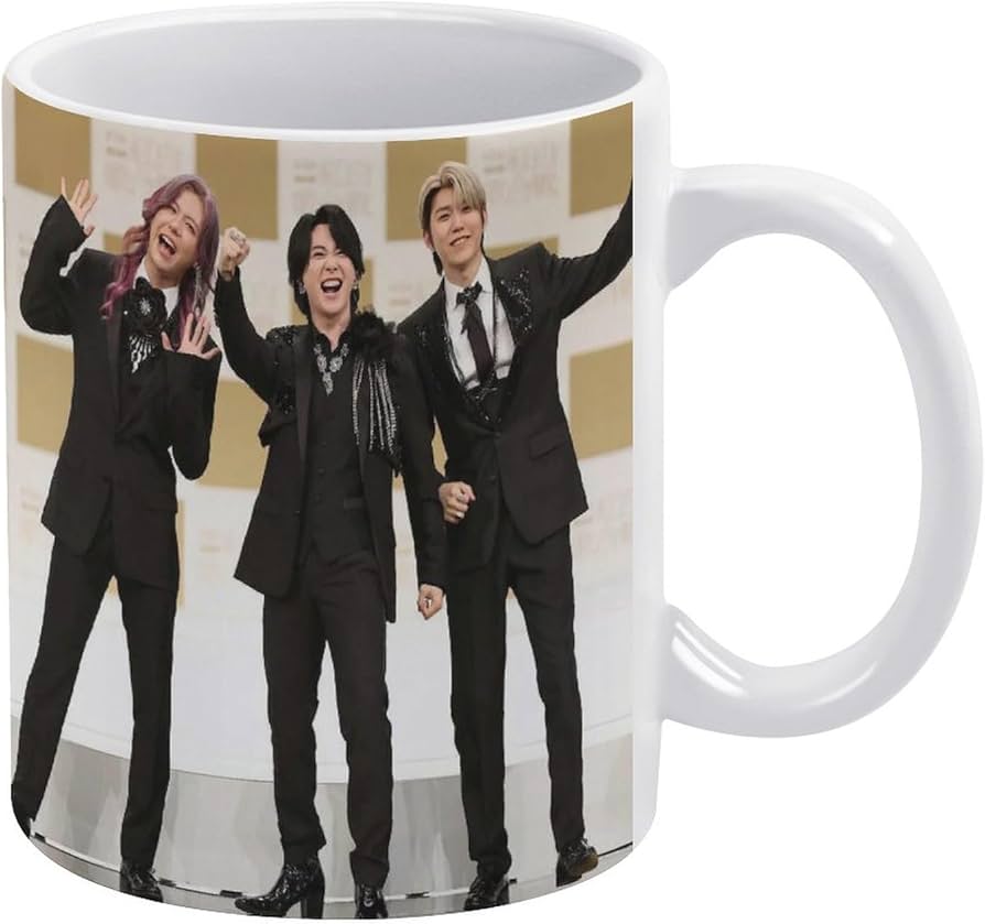 Amazon.co.jp: ミセス・グリーン・アップル マグカップ コップ 陶器