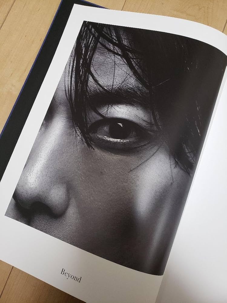 Amazon.co.jp: 佐藤健 写真集 beyond アートブック さとうたける