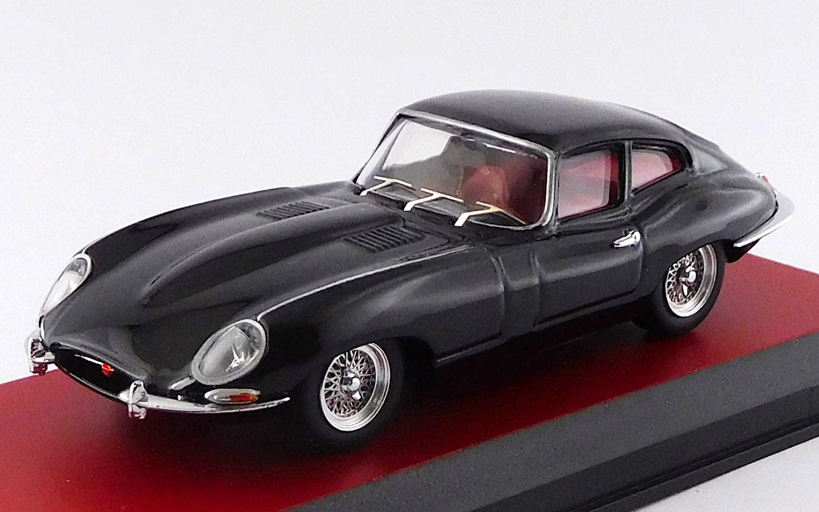 Amazon | BESTMODEL 1/43 ジャガー E タイプ クーペ Diabolik ブラック