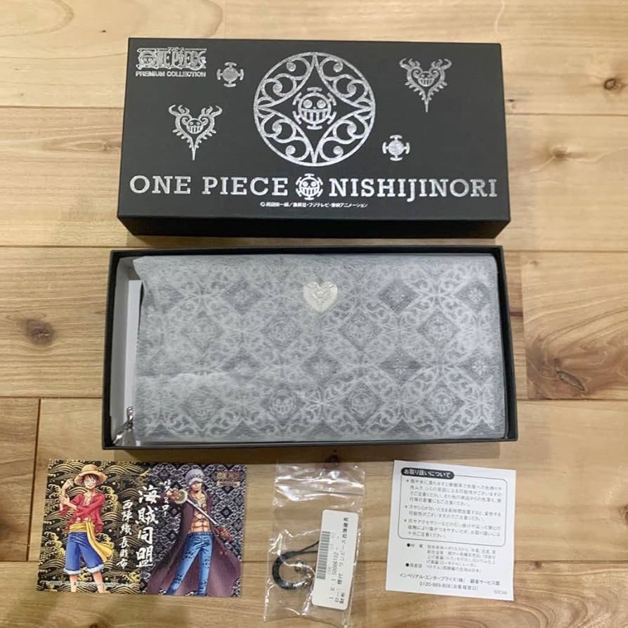 Amazon.co.jp: 限定 ワンピース西陣織長財布 トラファルガーロー