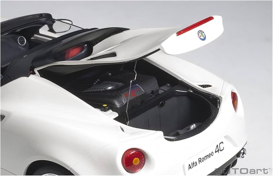 Amazon | ミニカー スケールモデルカー ブティック1:18アルファロメオ