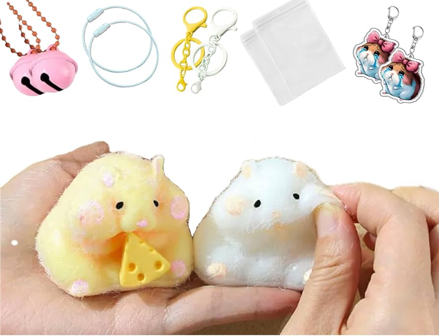 Amazon | ハムスタースクイーズおもちゃ チーズ付き 2024 キーチェーン