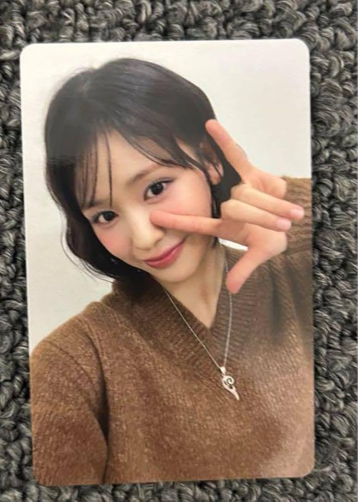 Amazon.co.jp: 石井蘭 ME:I ミーアイ FC盤 私服トレカ トレカ FCトレカ