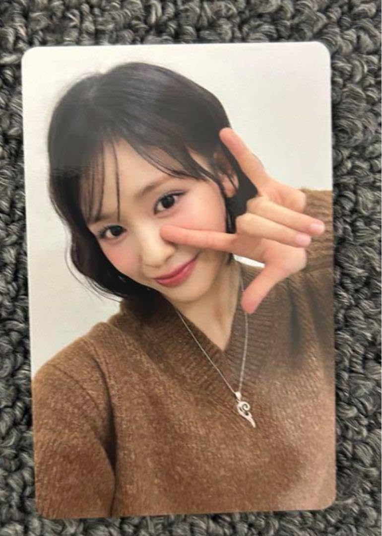 Amazon.co.jp: 石井蘭 ME:I ミーアイ FC盤 私服トレカ トレカ FCトレカ