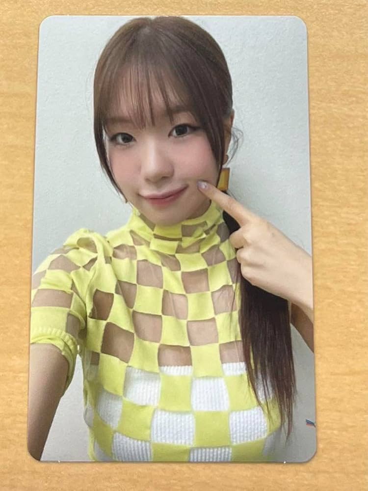 Amazon.co.jp: ミーアイ ME:I 海老原鼓 通常盤 トレカ MIRAI : おもちゃ